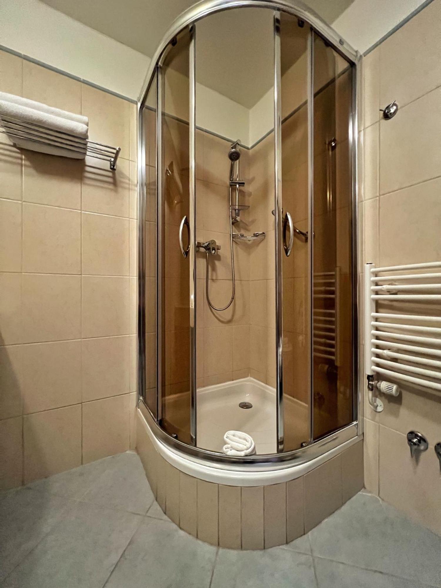 President Hotel Montfort ชเดียร์ ภายนอก รูปภาพ